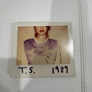 Taylor Swift 1989 Polaroid CD